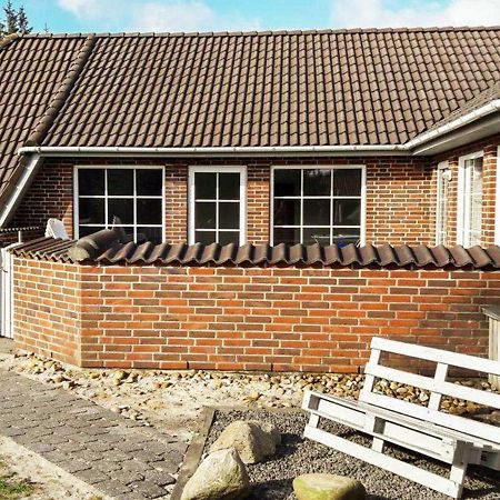 10 Person Holiday Home In Bl Vand Blavand Room photo