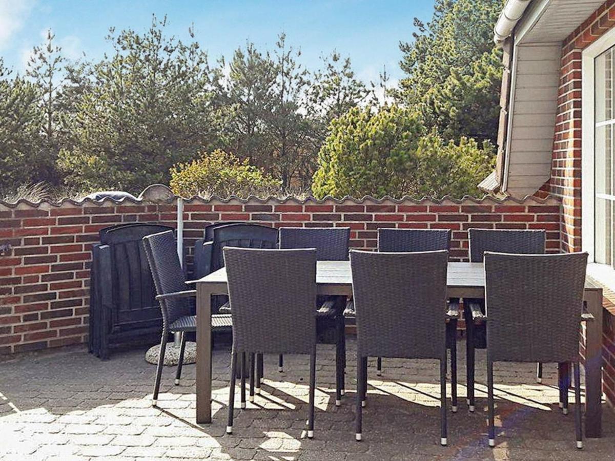 10 Person Holiday Home In Bl Vand Blavand Exterior photo